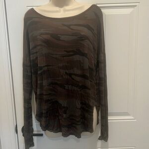 GUD! Sweet Romeo Camouflage Top
